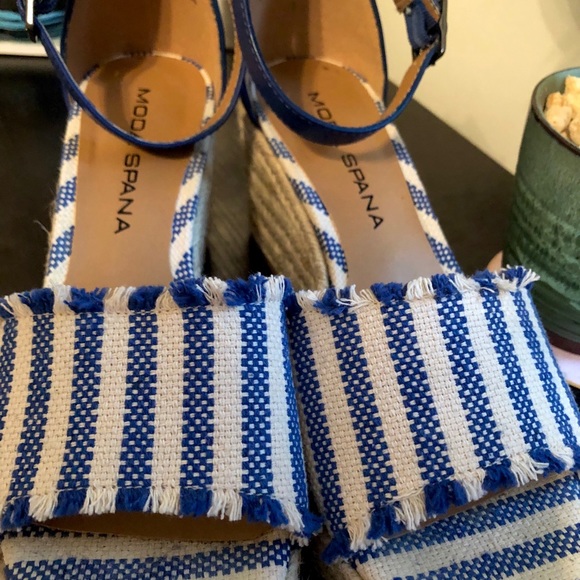 Moda Spana Striped Espadrille Wedges - Picture 3 of 3